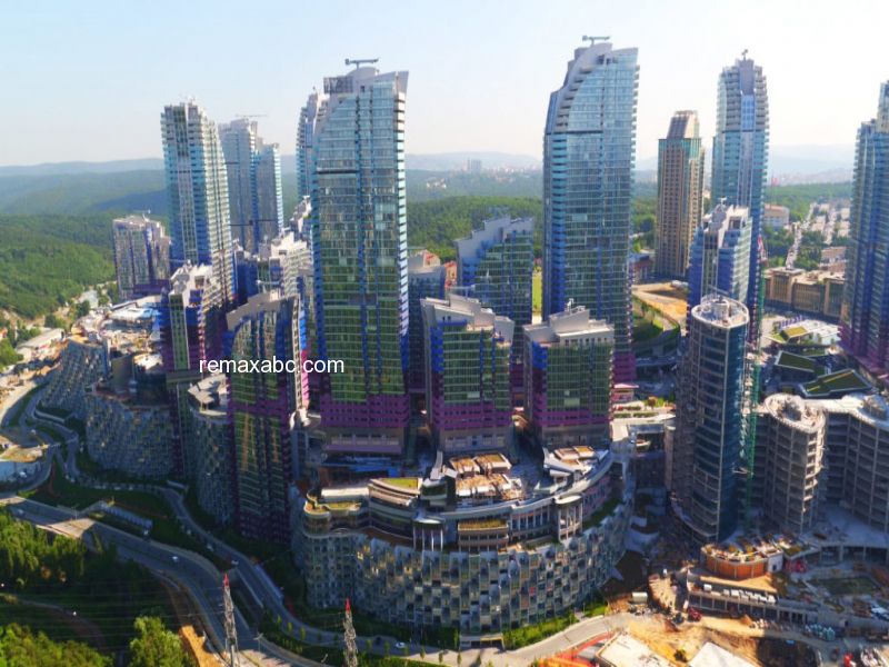 Maslak Ağaoğlu 1453 Satılık Yüksek Kat Loft Daire