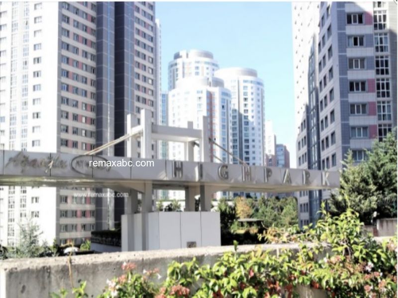 HIGHPARK AĞAOĞLU BATI ATAŞEHİR 2+1 138 M2 KARE TİP SATILIK LÜKS DAİRE