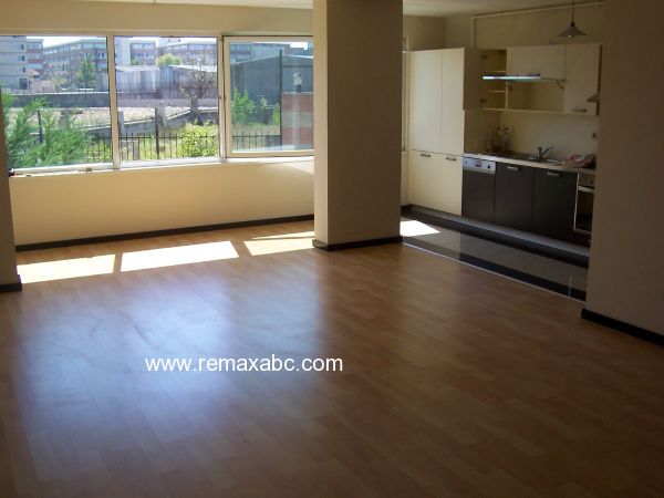 AĞAOĞLU MY TOWN'DA RE/MAX ABC'DEN HAZIR KİRACILI YATIRIMLIK 2+1  - 124162
