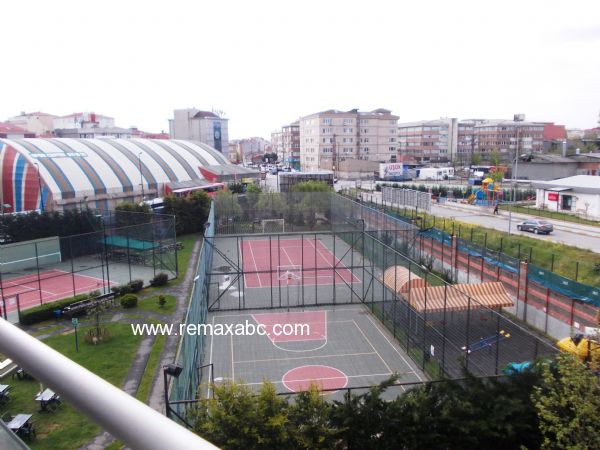 AĞAOĞLU MY TOWN'DA RE/MAX ABC'DEN SİTEDE TEK 1+1 SATILIK - 124364
