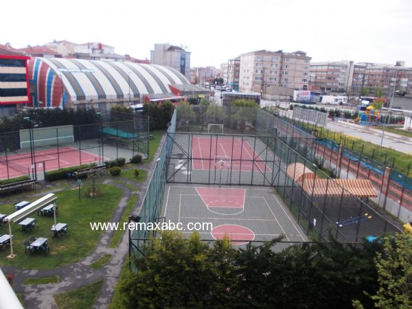 AĞAOĞLU MY TOWN'DA RE/MAX ABC'DEN SİTEDE TEK 1+1 SATILIK - 124365