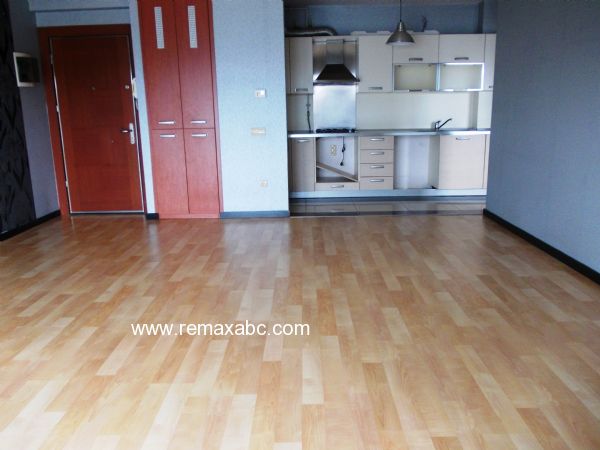 AĞAOĞLU MY TOWN'DA RE/MAX ABC'DEN SİTEDE TEK 1+1 SATILIK - 124369