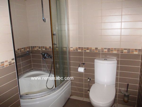 AĞAOĞLU MY TOWN'DA RE/MAX ABC'DEN SİTEDE TEK 1+1 SATILIK - 124373