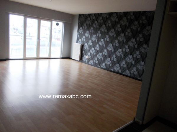 AĞAOĞLU MY TOWN'DA RE/MAX ABC'DEN SİTEDE TEK 1+1 SATILIK - 124375